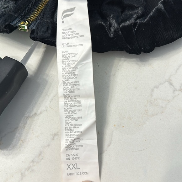 Fabletics xxl black shiny velvet zippered sweatshirt cropped style pockets - Picture 6 of 6
